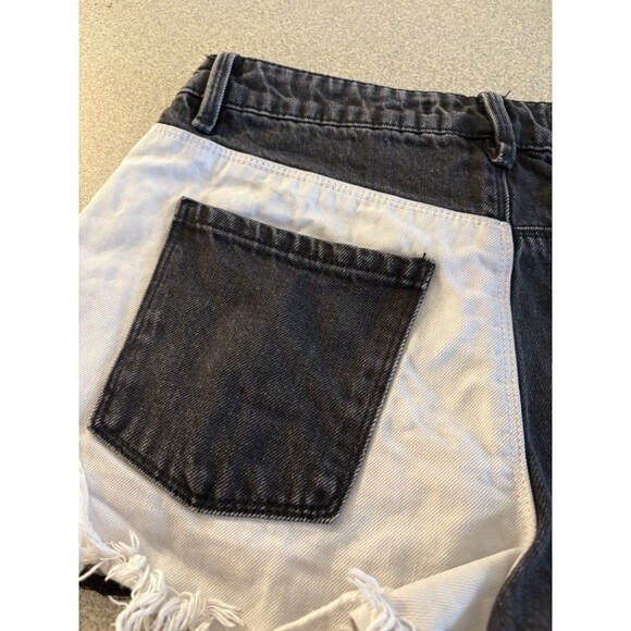 Blue Revival  SIAMESE TWIN SHORT IN BLACK & WHITE Color Block Size 26 - Picture 7 of 8